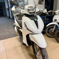 Beverly 300 Hpe