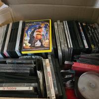 scatola con DVD 