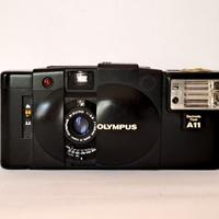 Fotocamera 35mm Olympus XA2 + flash funzionante