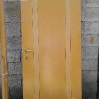 Porta tamburata liscia con intarsio 87x213.5