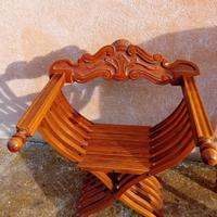 Poltroncina in legno 