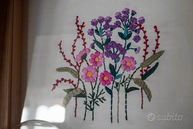 Ricamo realizzato a mano con cornice 3d