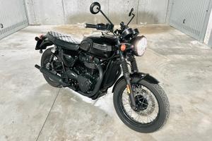 Triumph Bonneville T100 Black