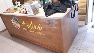 bancone in lamellare di abete color noce fat