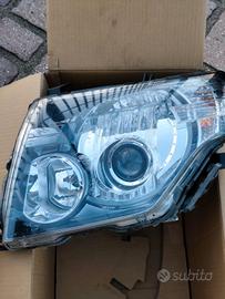 fari anteriori Pajero V80