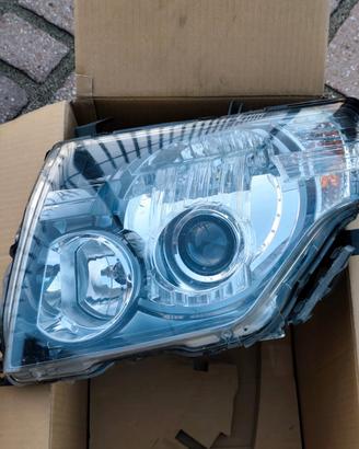fari anteriori Pajero V80