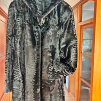 Cappotto elegante vero Astrakan sartoriale