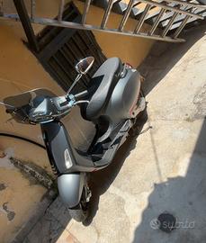 Vespa sprint 2022