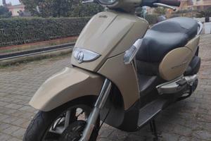 Aprilia scarabeo 500
