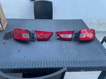 Fanali Clio 4 (2013–2019) dx + sx usati perfetti