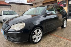 Volkswagen Polo 1.4/80CV TDI 5p. Sportline