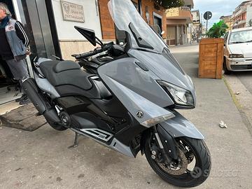 Yamaha TMAX 530