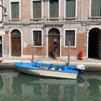 Motoscafo d'epoca barca celli pirelli