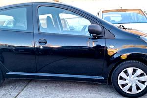 Toyota Aygo 1.0 12V VVT-i 5 porte Cool Soda Connec