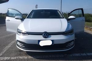 VOLKSWAGEN Golf 8ª serie - 2022
