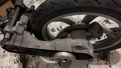 Blocco motore scarabeo 50 2t