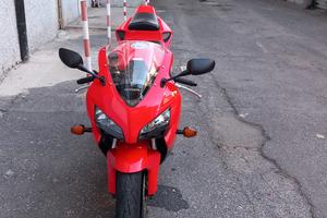 honda cbr 1000rr fireblade 2004