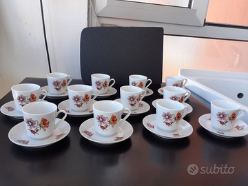 12 Tazzine in porcellana vintage della KAHLA