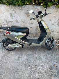 Scooter/motore elettrico volta 2023
