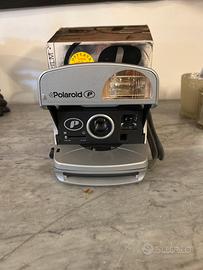 Macchina fotografica polaroid