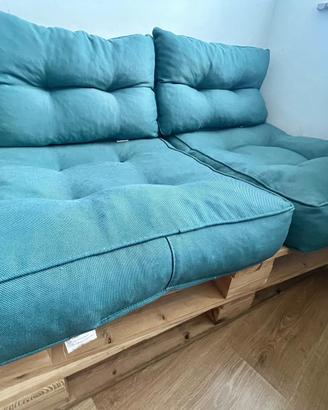 Artistic Pallet Sofa