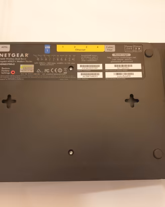 Netgear DGND3700-100PES Modem Router Gigabit Wi-Fi