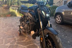 Yamaha Mt 07 depotenziata A2 (35kw)