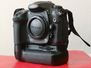 FUJI S5 PRO + battery grip Nikon MB200