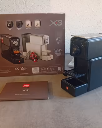 ILLY X3 MACCHINA CAFFE