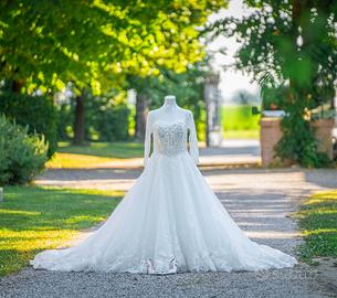 Abito da Sposa Principessa – Ricamato in Pizzo