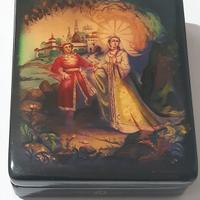 Rara scatolina Portagioie miniatura dipinta.