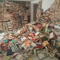 Libri di vari generi ritiro