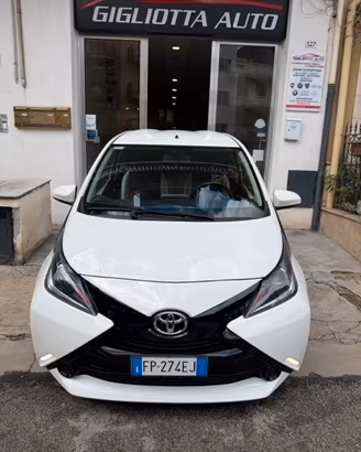 Toyota Aygo 1.0 VVT-i 69 CV 5 porte x-business