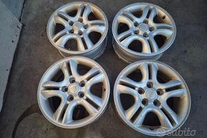 Cerchi In Lega Da 16" Per Kia Sportage 2006