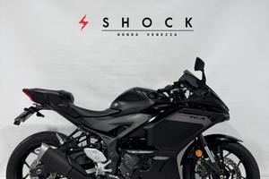 Yamaha R3 ABS