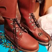 scarponi / stivali nuovi