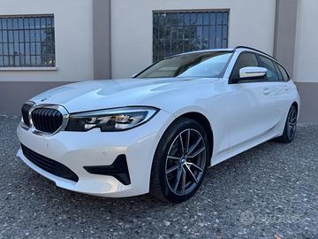 BMW 318 48V Touring Business Advantage AUTOMATIC