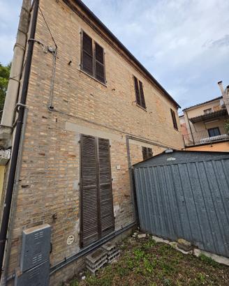 Graziosa casa indipendente da personalizzare