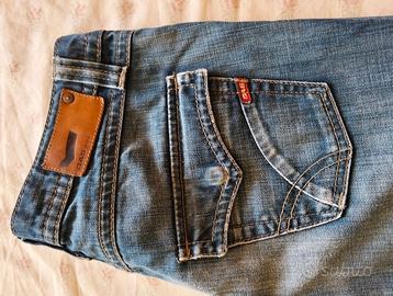 Pantaloni donna