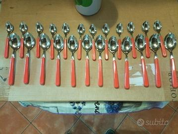 lotto di 71 posate acciaio inox plastica  ICM cose