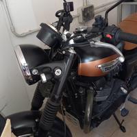 Moto Triumph