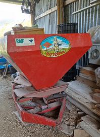 Spandiconcime da 3 q. per trattore