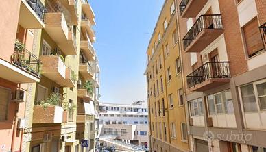 Cagliari via Olbia, Trivano con cucina, piano alto