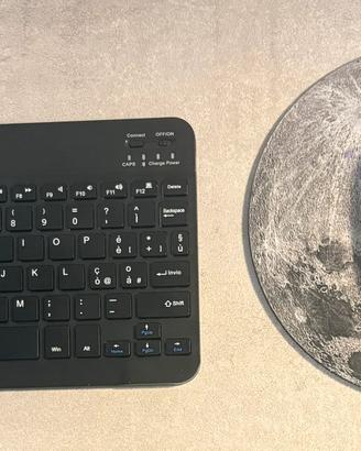 tastiera, mouse, tappetino luna