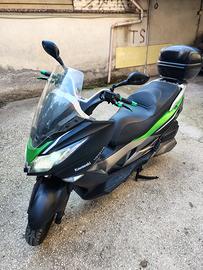 Kawasaki J300 - 2016