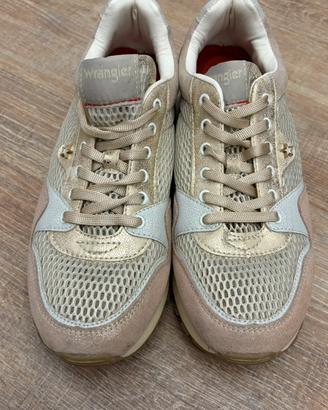 Scarpe da ginnastica