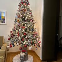 Albero di Natale innevato con led