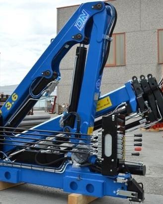 Gru DN Cranes 3.6 nuova per Iveco Daily -