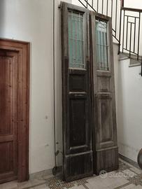 Portone antico in legno massello da restaurare