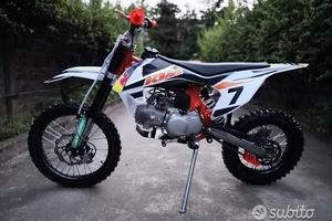2026 NUOVE PIT BIKE SXF 125 17/14 o 14/12 CROSS YX